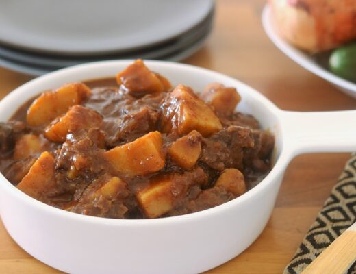 צלי בקר ותפוחי אדמה