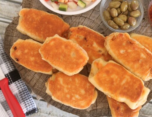 בורקס בשר במחבת – מתכון קל וטעים במיוחד