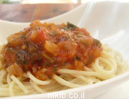 ספגטי ברוטב עגבניות
