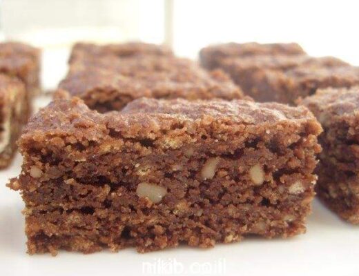 עוגת ביסקוויטים אפויה