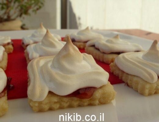 עוגיות תות עם מרנג