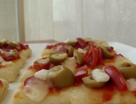 פיצה מקמח שיפון מלא