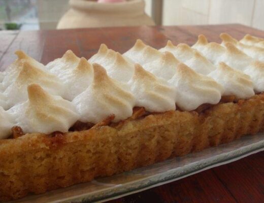 פאי תפוחים ואגוזים