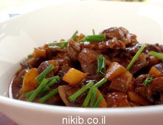 כבד עוף עם תפוחים