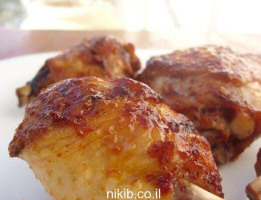 עוף בתנור ברוטב יין אדום
