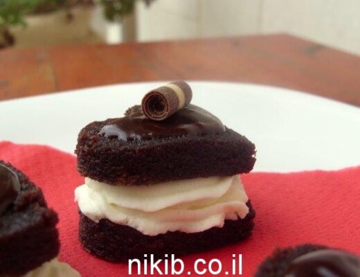 ריבועי שוקולד וקצפת משאריות עוגה