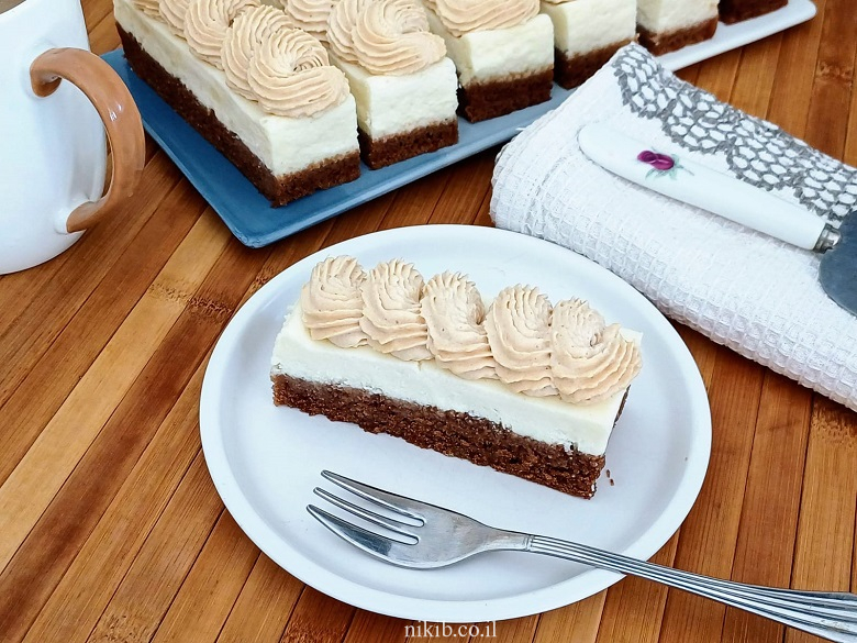 עוגת גבינה עם קרם קפה