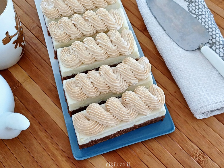 עוגת גבינה עם קרם קפה