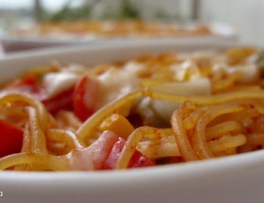 פשטידת פסטה בטעם פיצה