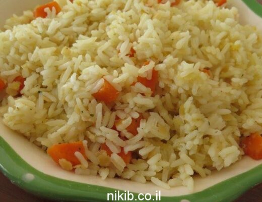 אורז עם עדשים אדומות