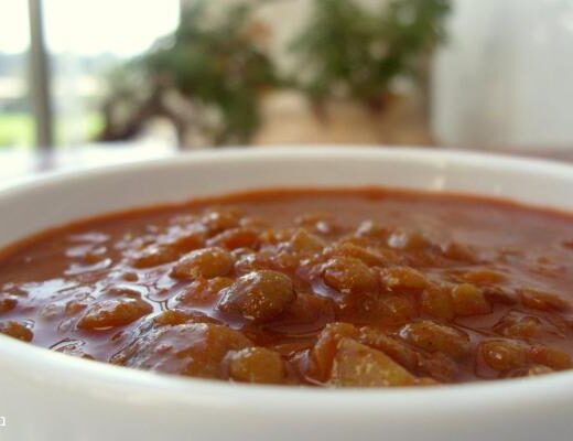 מרק עדשים ירוקות