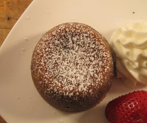 עוגת שוקולד חמה פונדנט